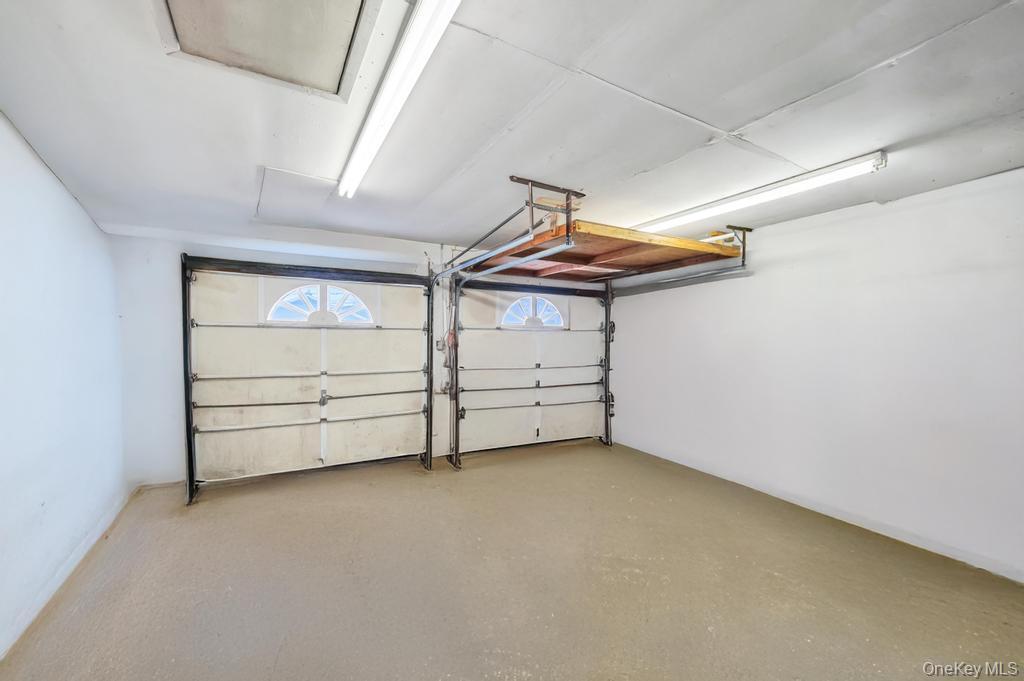 Single Family Waterview  Nassau County, NY 11758, MLS-941423-38