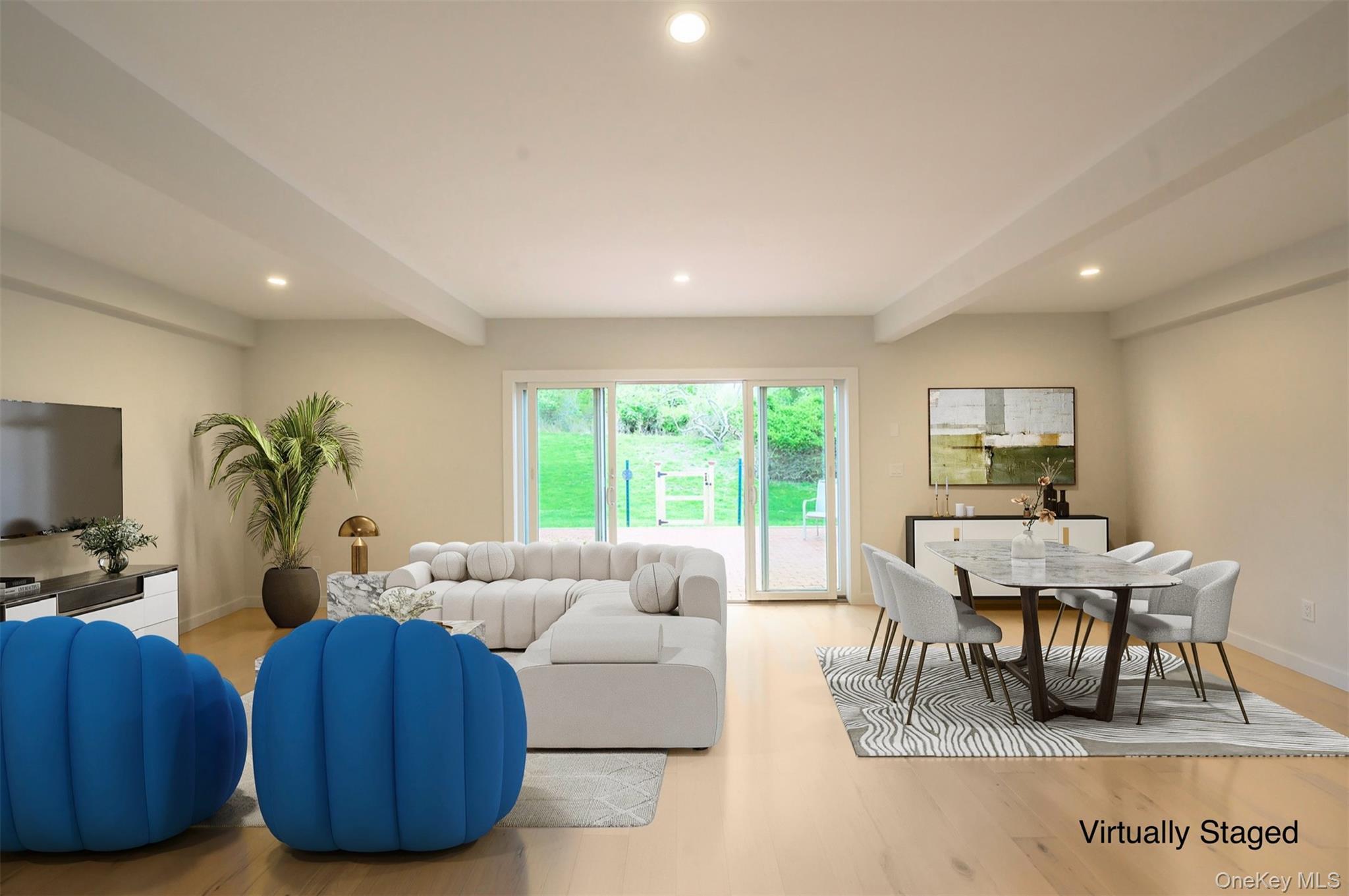 Condo Fairway  Suffolk County, NY 11954, MLS-941425-2