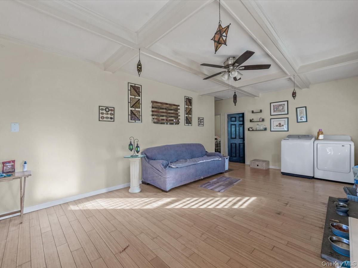 Single Family Parkside Suffolk County, NY 11764, MLS-941445-3