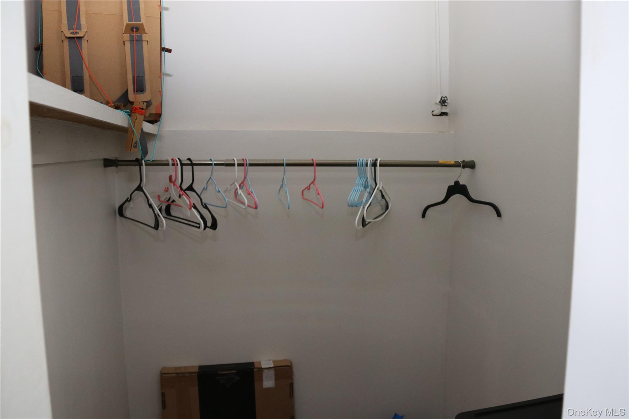 Single Family Peenpack  Orange County, NY 12780, MLS-941447-19