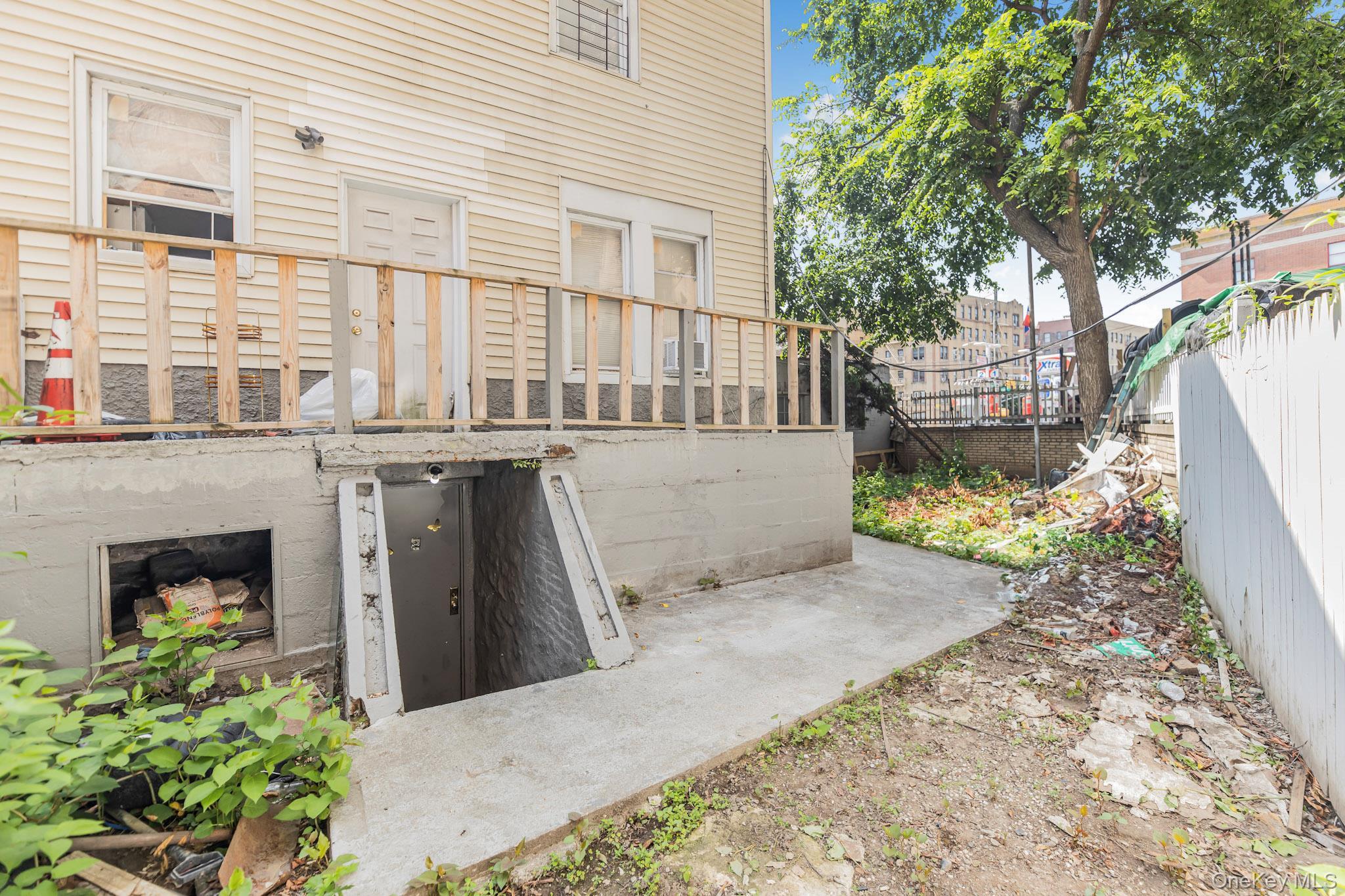 Single Family Bailey  Bronx, NY 10463, MLS-941461-12