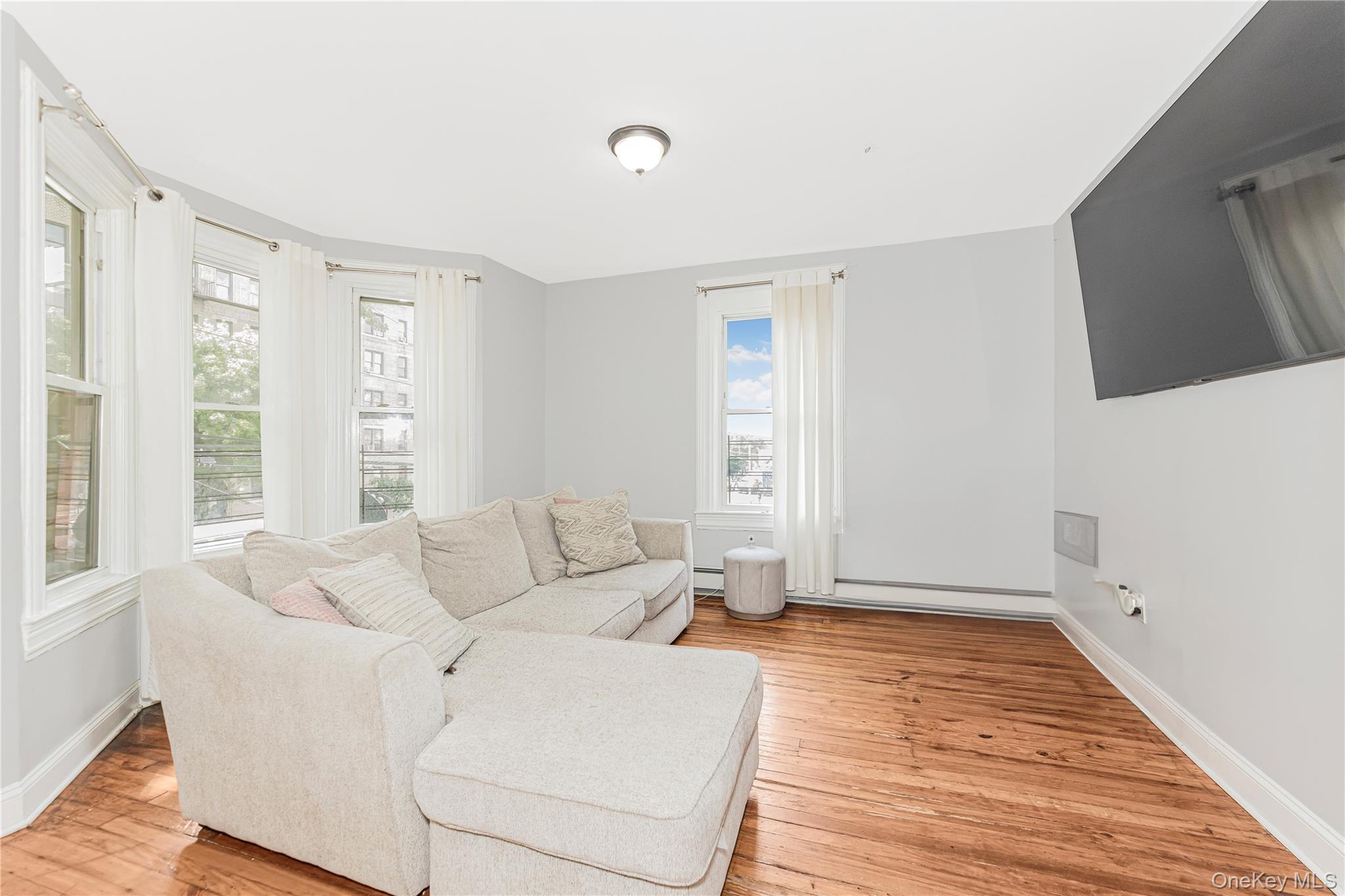 Single Family Bailey  Bronx, NY 10463, MLS-941461-13