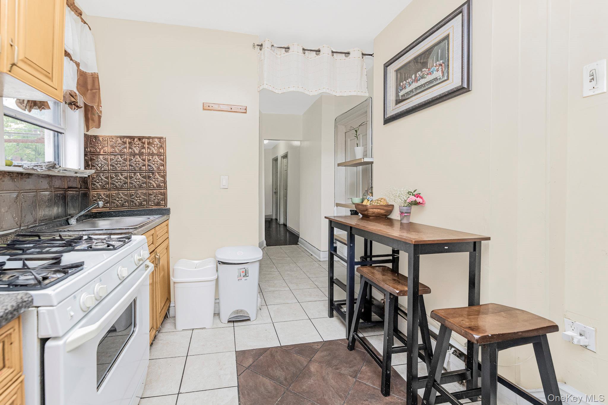 Single Family Bailey  Bronx, NY 10463, MLS-941461-3