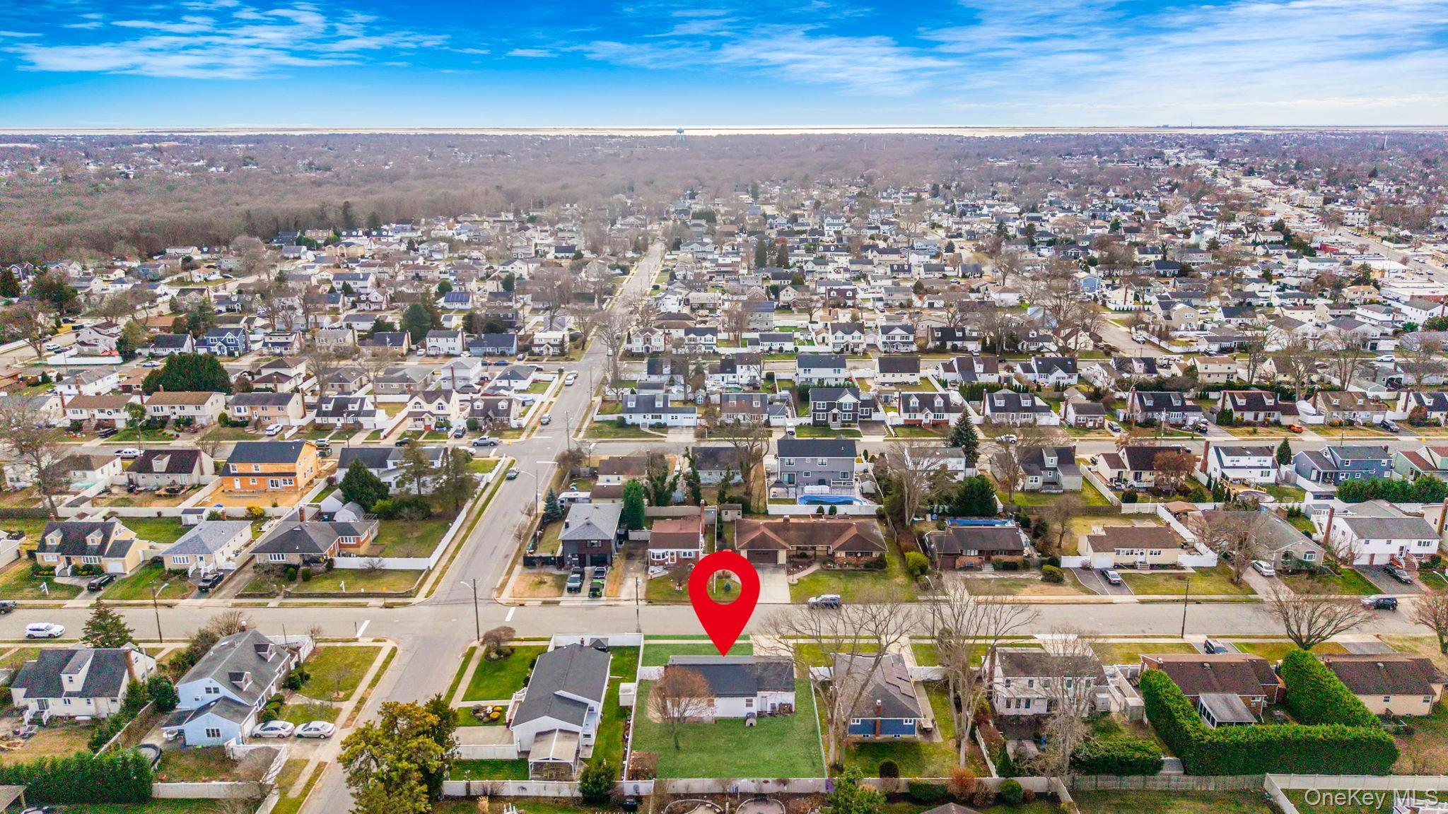 Single Family Oak Nassau County, NY 11758, MLS-941466-14