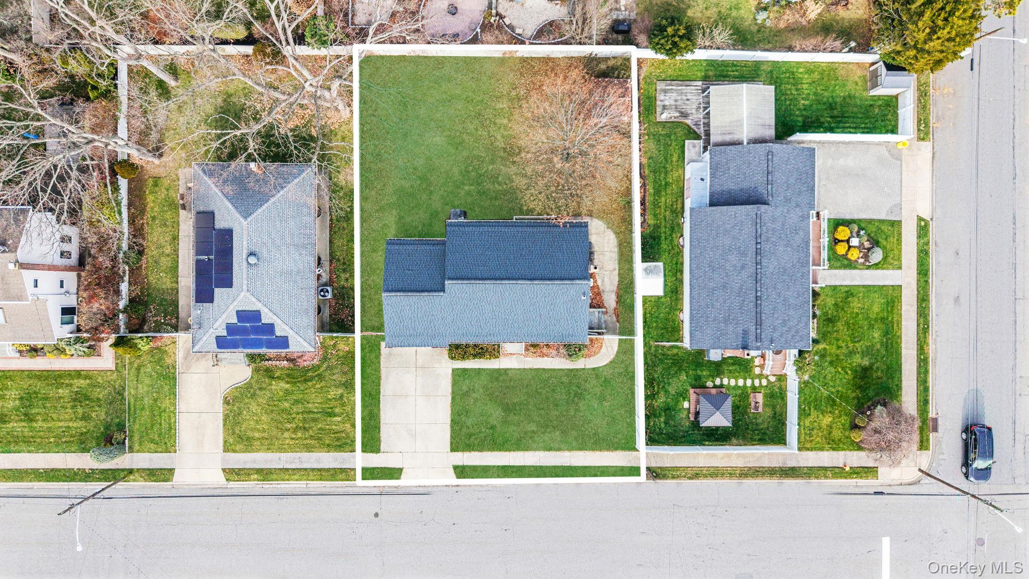 Single Family Oak Nassau County, NY 11758, MLS-941466-15