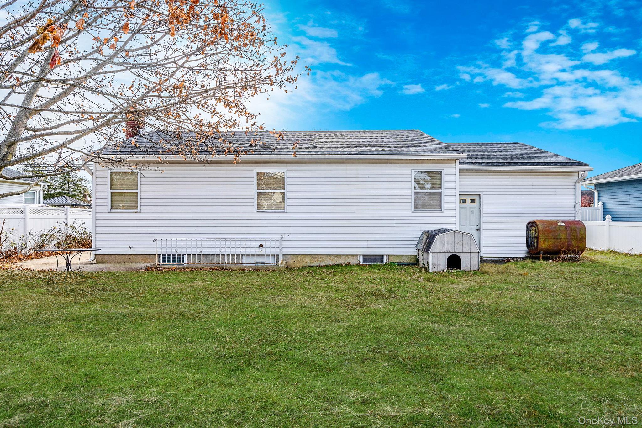 Single Family Oak Nassau County, NY 11758, MLS-941466-7