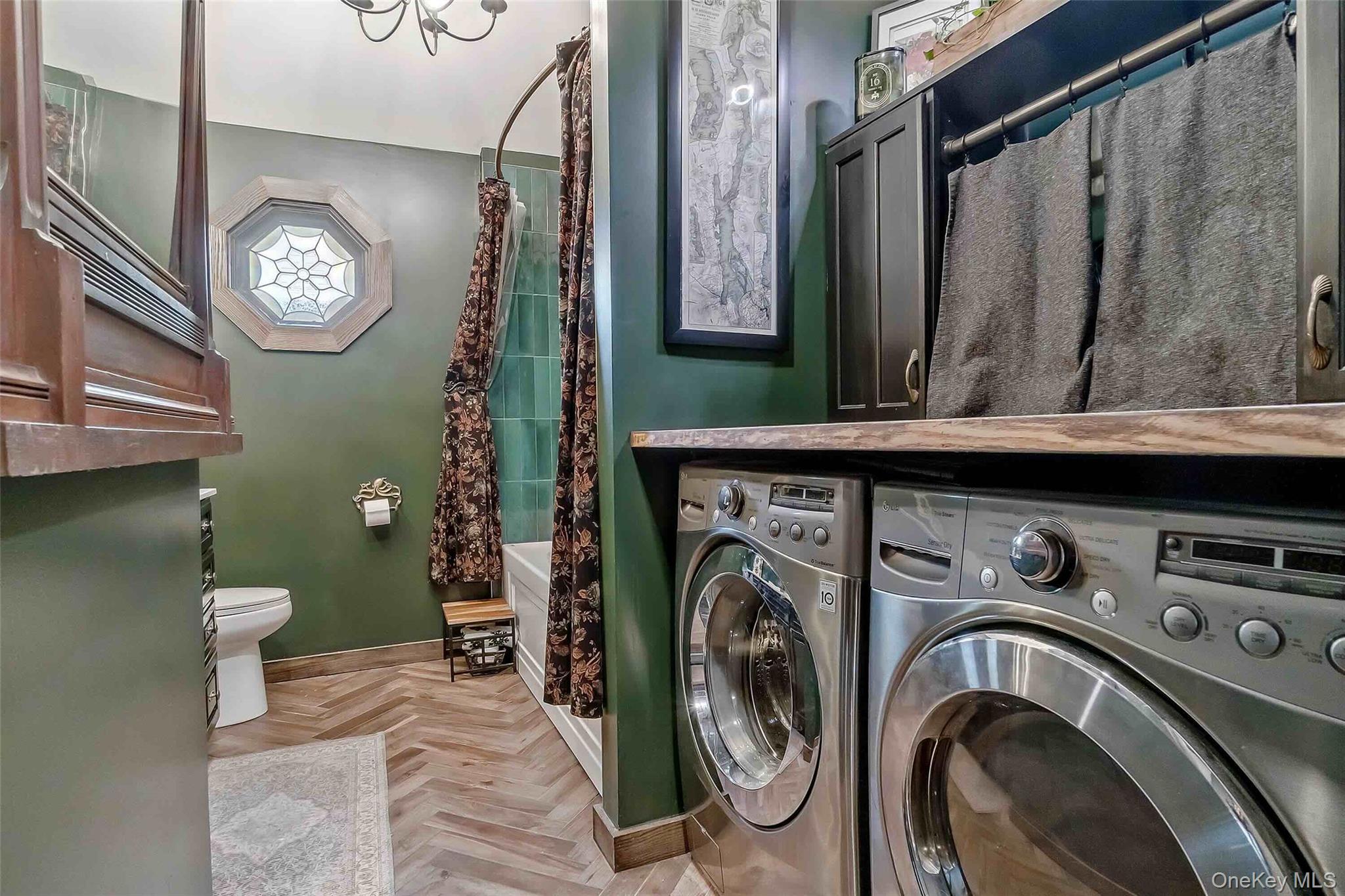 Single Family 11th  Queens, NY 11693, MLS-941469-7