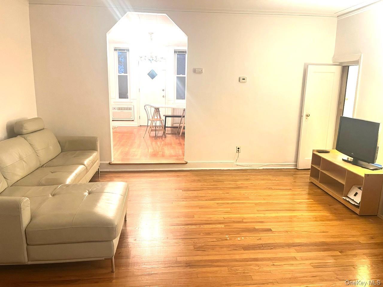 Single Family Paulding Bronx, NY 10462, MLS-941478-2