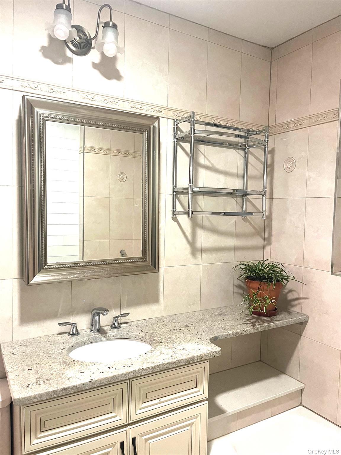 Single Family Paulding Bronx, NY 10462, MLS-941478-9