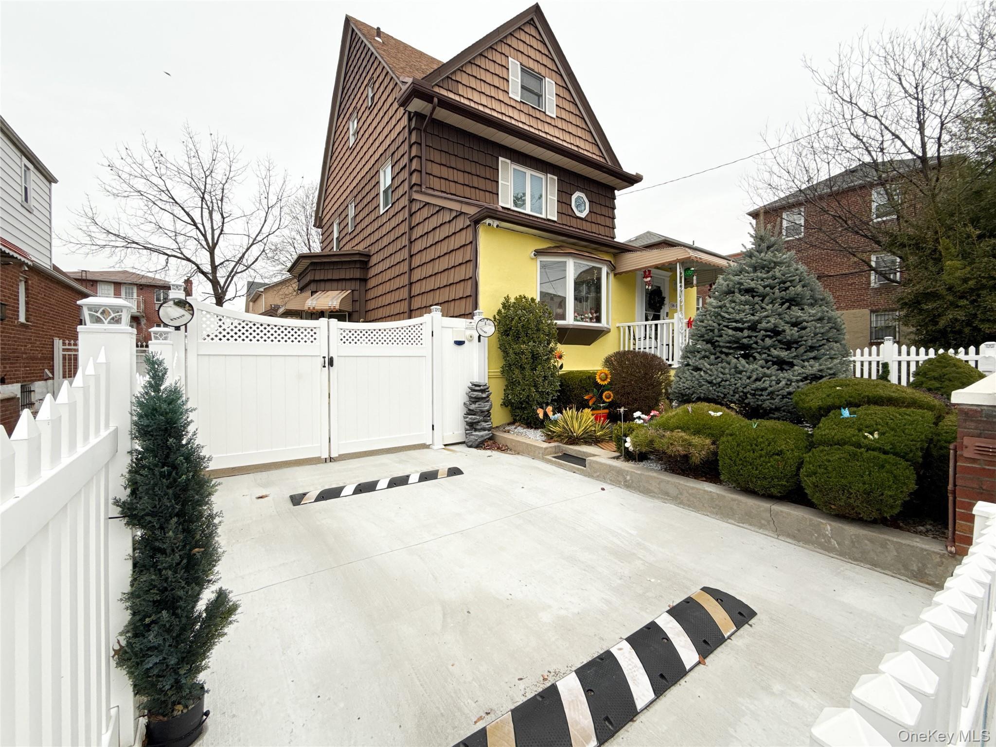 Single Family 58th  Queens, NY 11355, MLS-941492-3