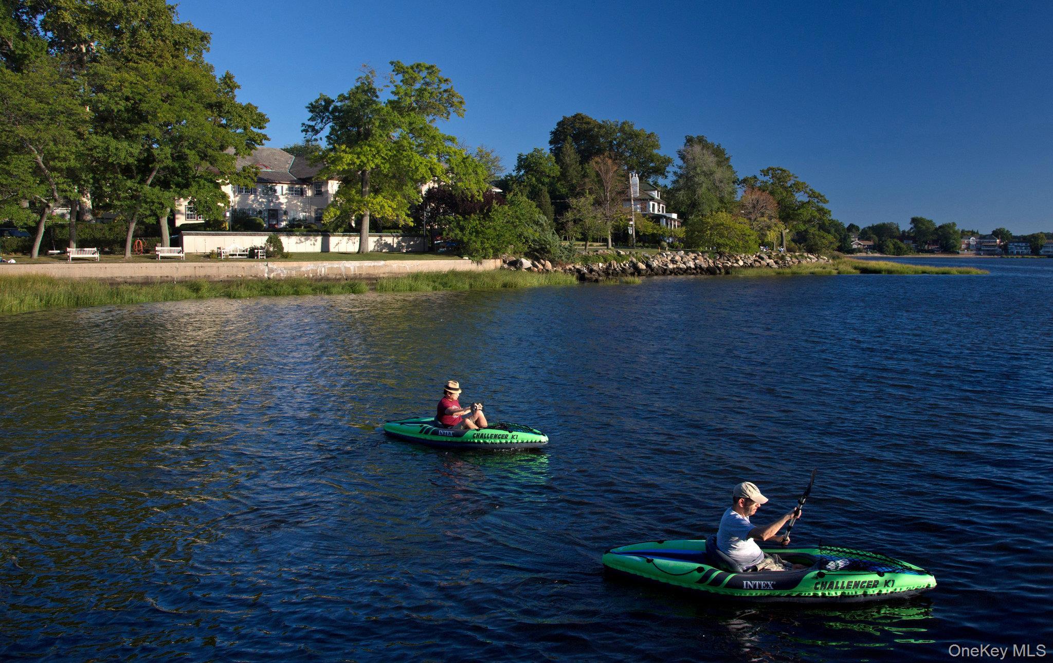 Single Family Center Queens, NY 11363, MLS-941527-39