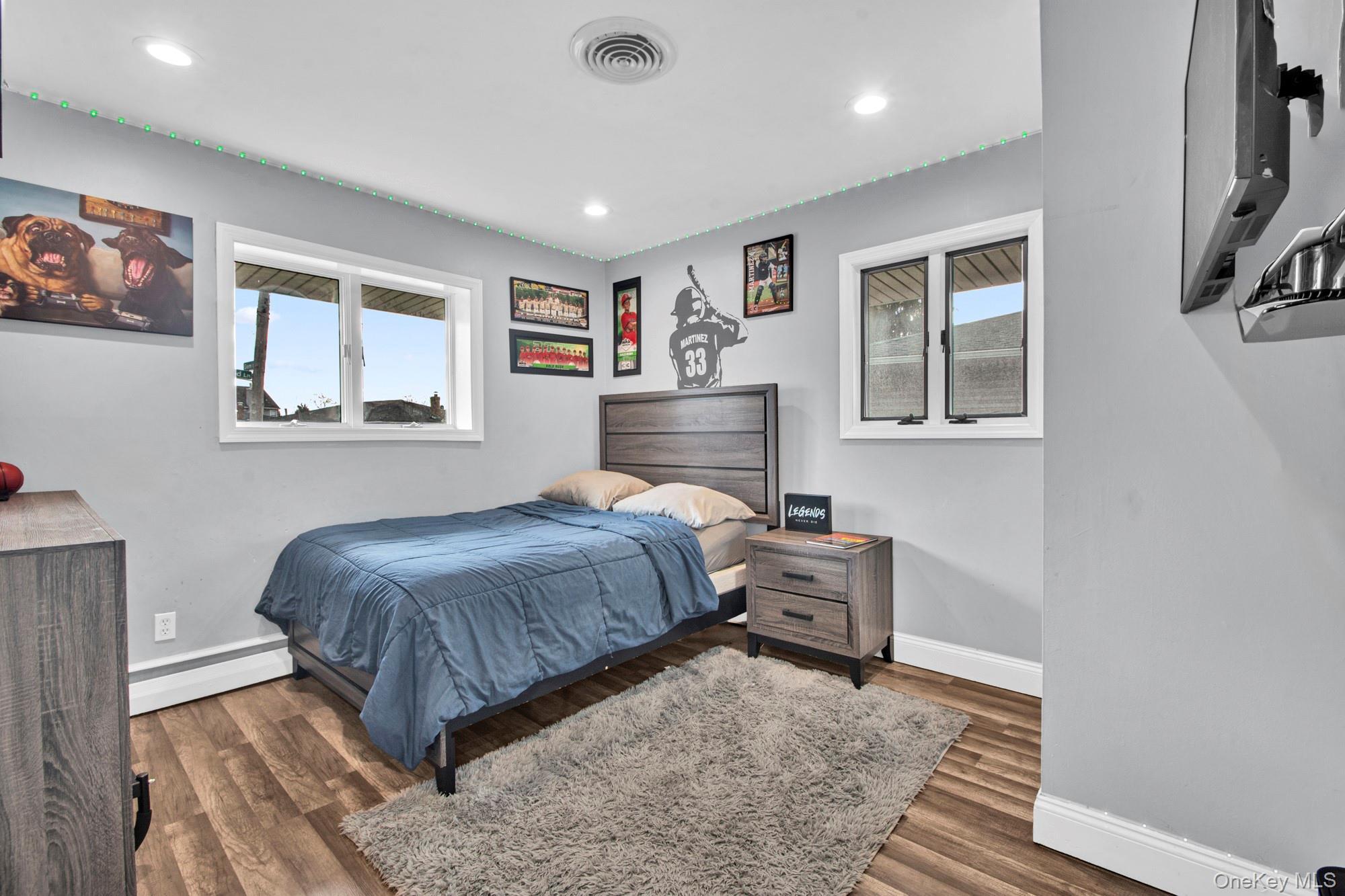 Single Family Redwood Nassau County, NY 11762, MLS-941551-14