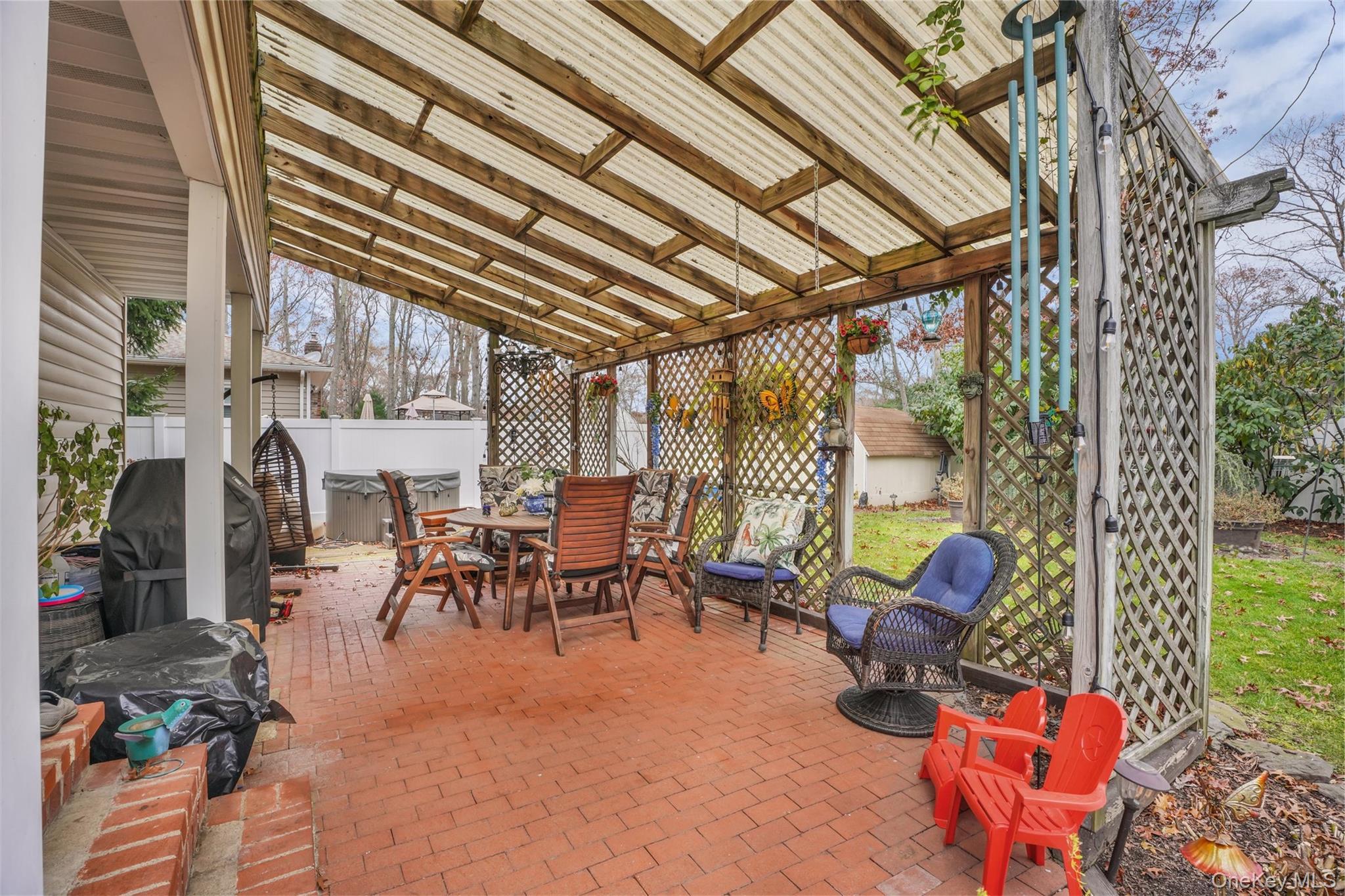 Single Family Wauwepex Suffolk County, NY 11961, MLS-941553-23