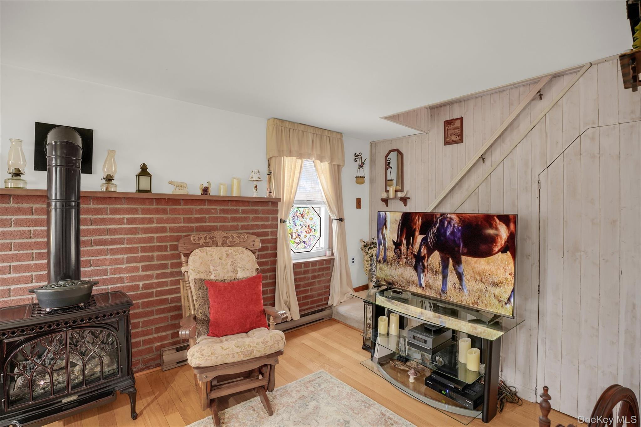 Single Family Wauwepex Suffolk County, NY 11961, MLS-941553-6