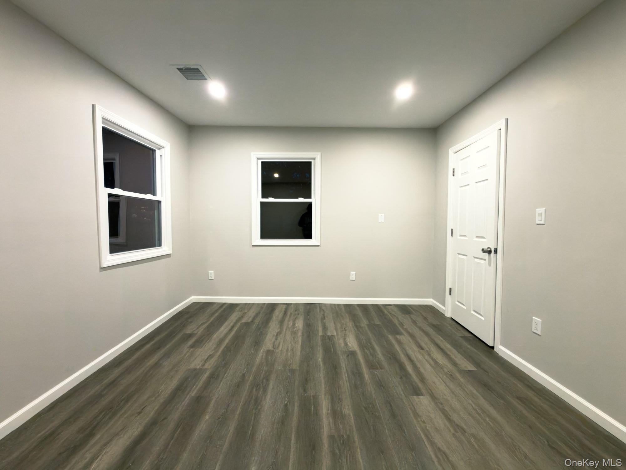 Single Family Spar Suffolk County, NY 11951, MLS-941555-15