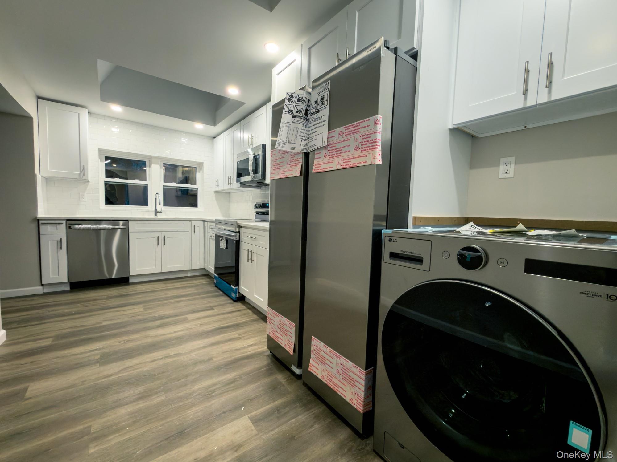 Single Family Spar Suffolk County, NY 11951, MLS-941555-8