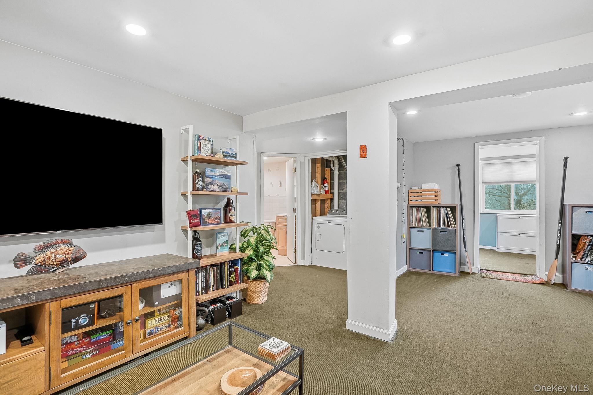 Single Family Massachusetts  Rockland County, NY 10920, MLS-941560-19