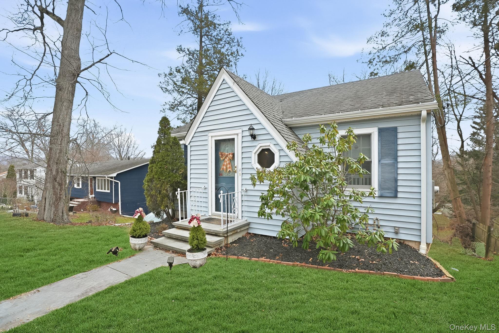 Single Family Massachusetts  Rockland County, NY 10920, MLS-941560-2