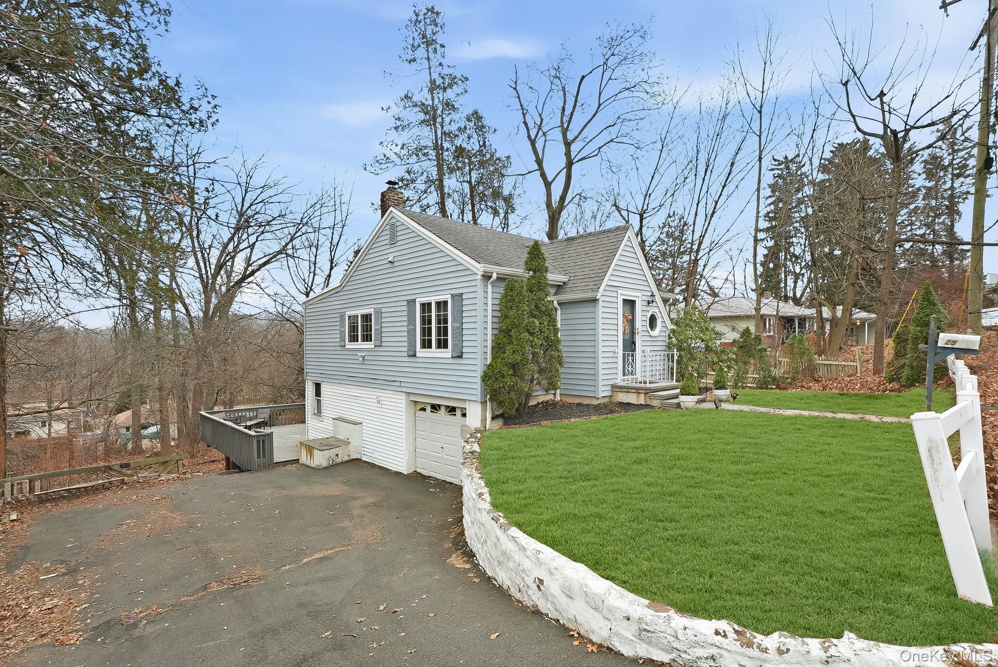 Single Family Massachusetts  Rockland County, NY 10920, MLS-941560-3