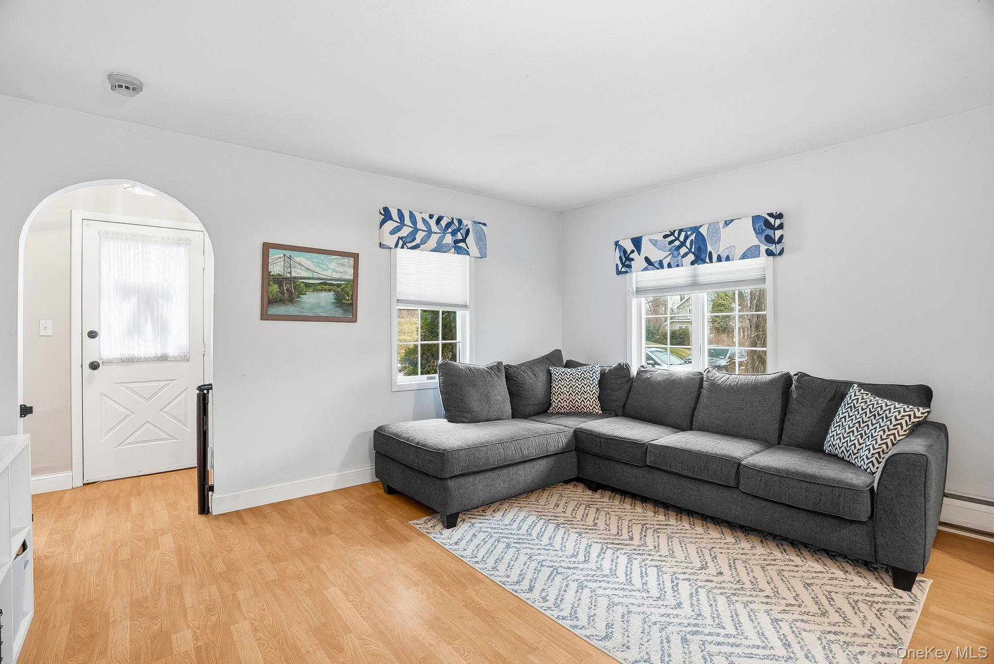 Single Family Massachusetts  Rockland County, NY 10920, MLS-941560-6