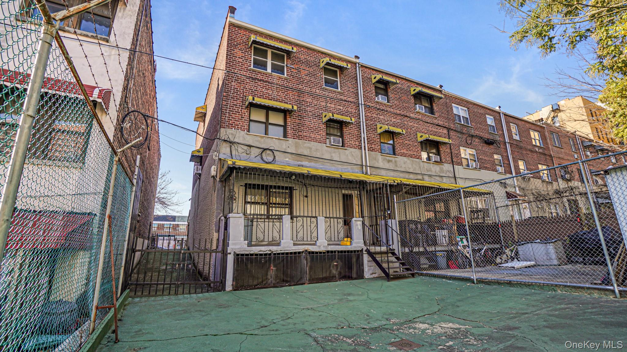 Single Family Rosedale  Bronx, NY 10472, MLS-941576-11