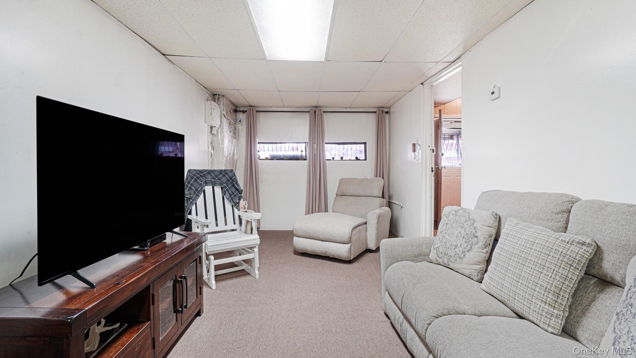 Single Family Rosedale  Bronx, NY 10472, MLS-941576-4