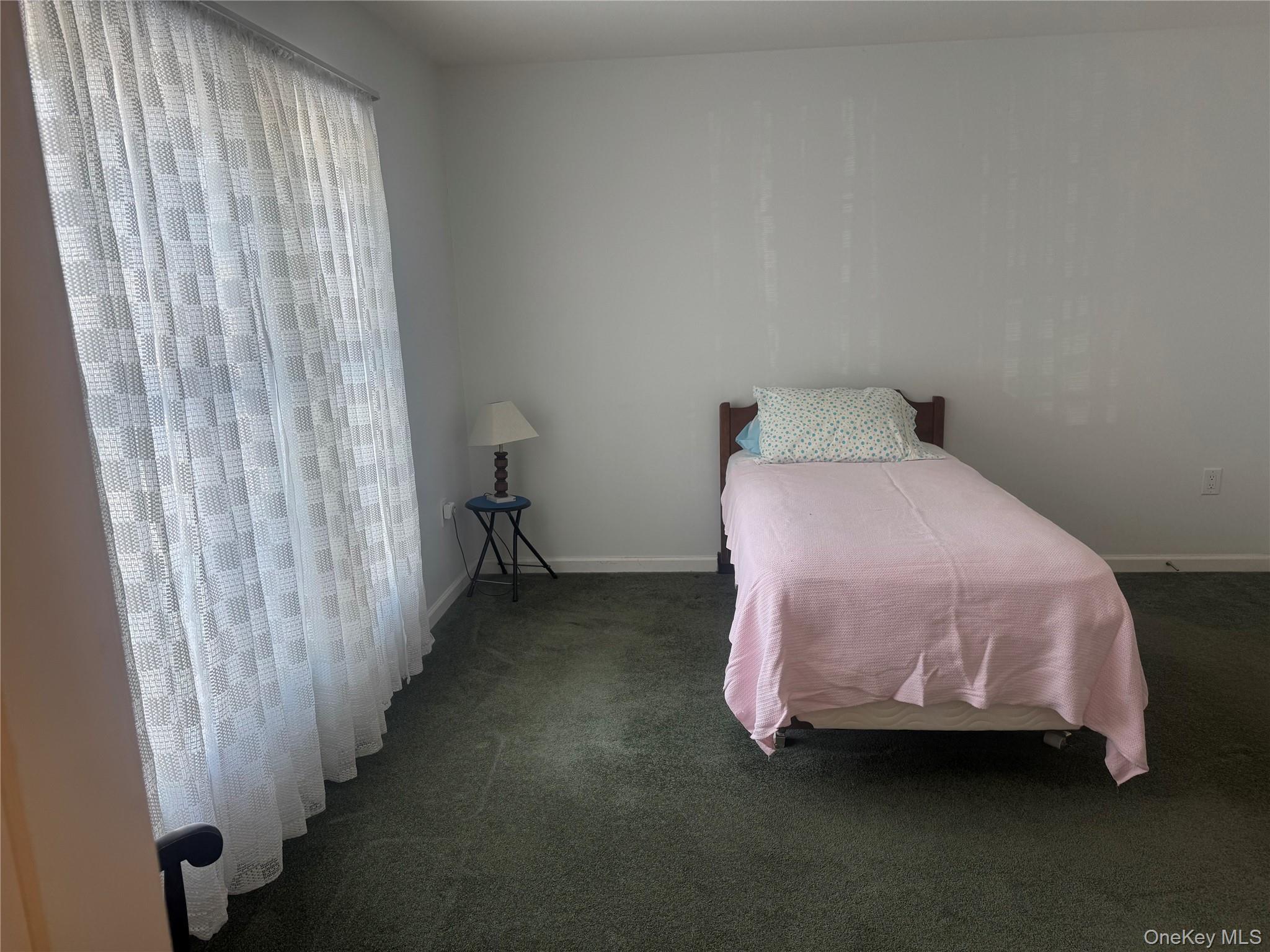 Single Family Middle  Suffolk County, NY 11933, MLS-941578-10