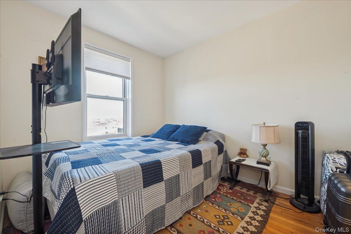 Coop Broadway  Nassau County, NY 11561, MLS-941593-16