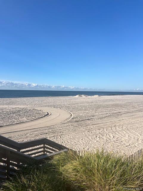 Coop Broadway  Nassau County, NY 11561, MLS-941593-28