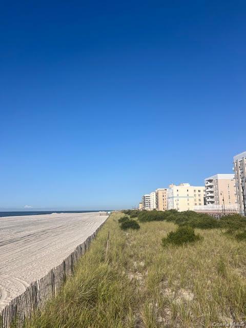 Coop Broadway  Nassau County, NY 11561, MLS-941593-30