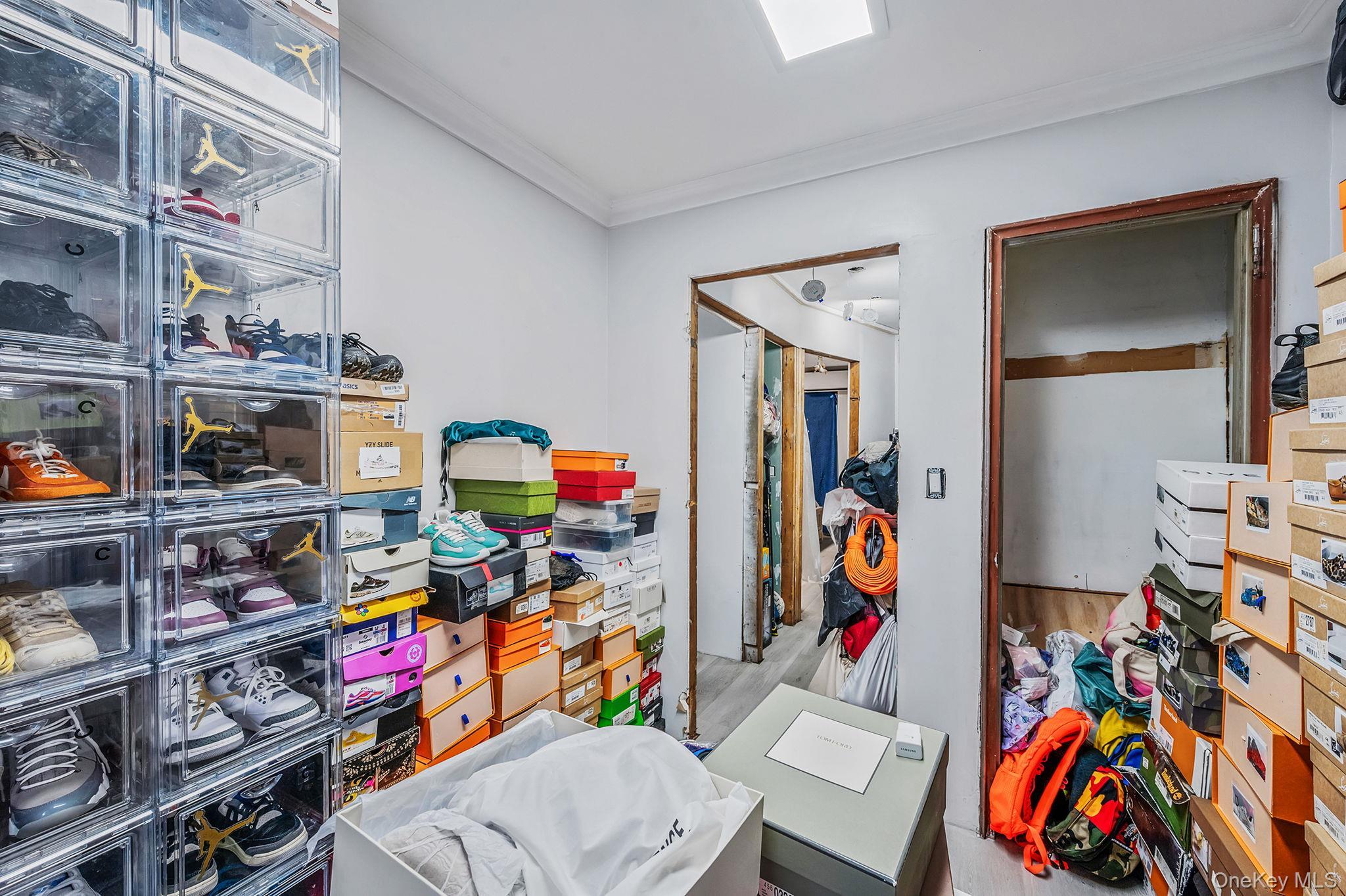 Single Family Eveleth Queens, NY 11434, MLS-941600-10