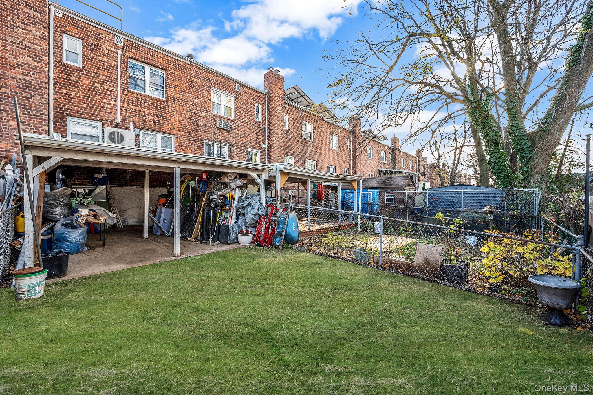 Single Family Eveleth Queens, NY 11434, MLS-941600-4