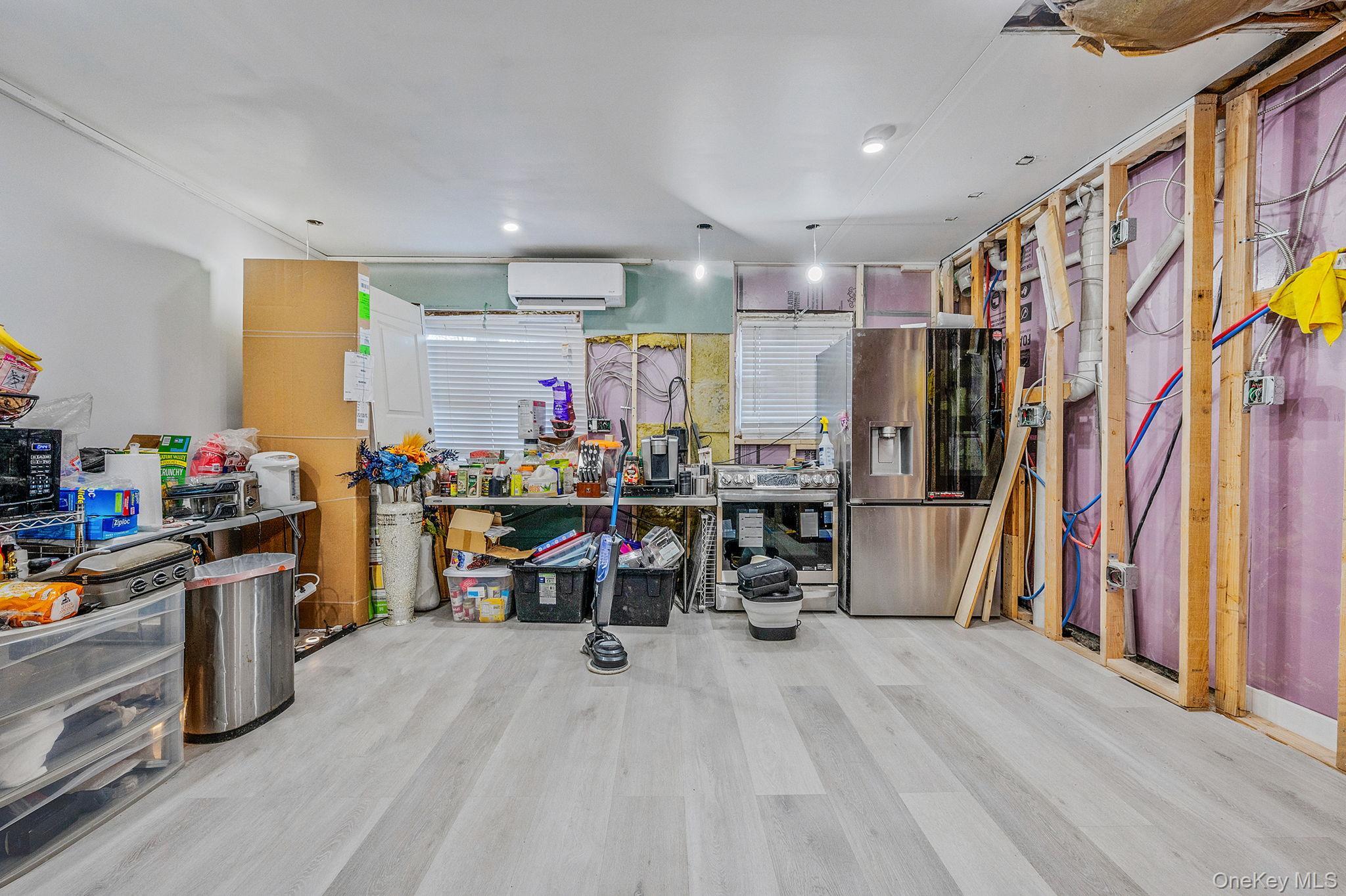 Single Family Eveleth Queens, NY 11434, MLS-941600-5