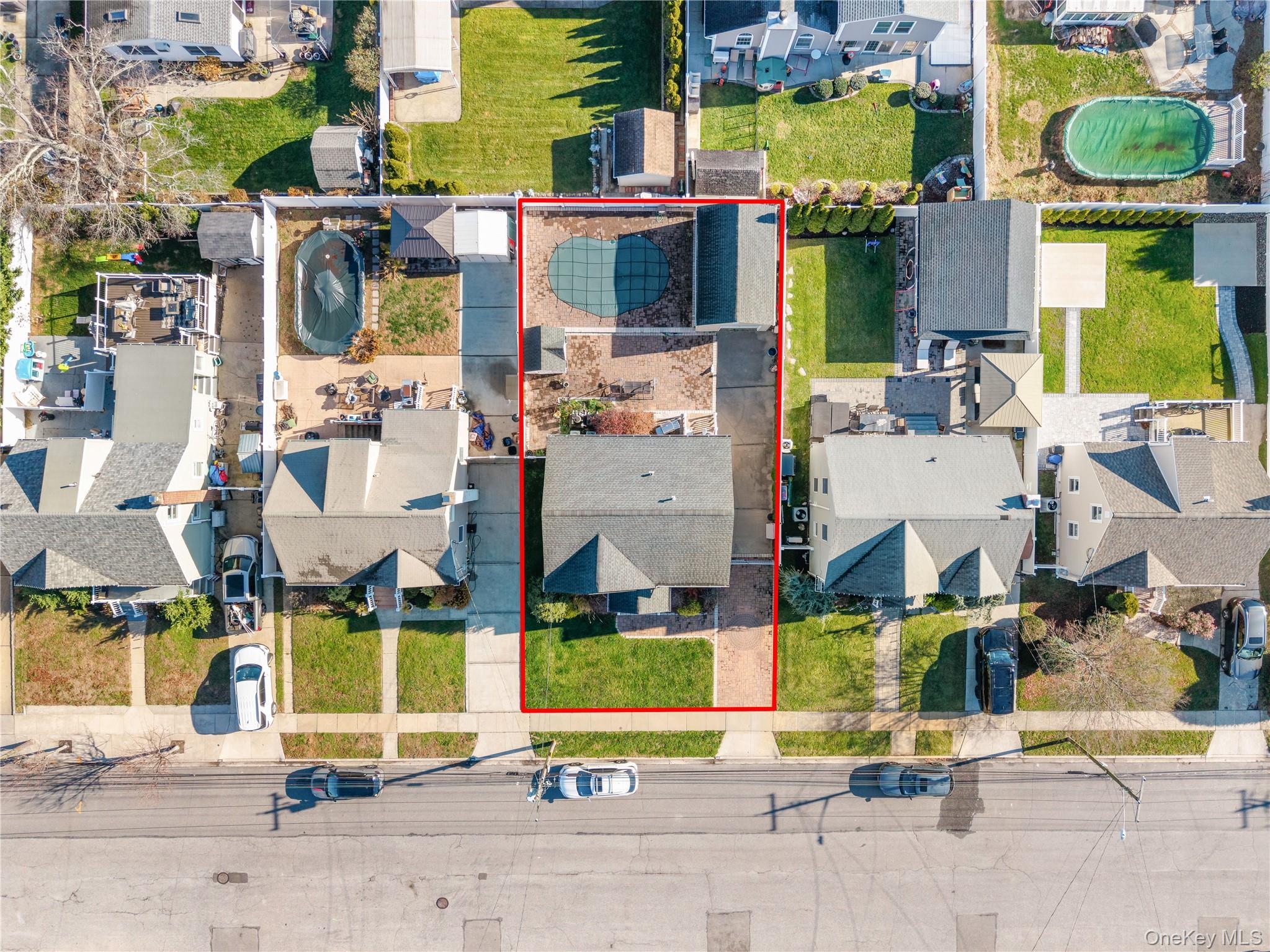 Single Family Atlantic  Nassau County, NY 11793, MLS-941602-25