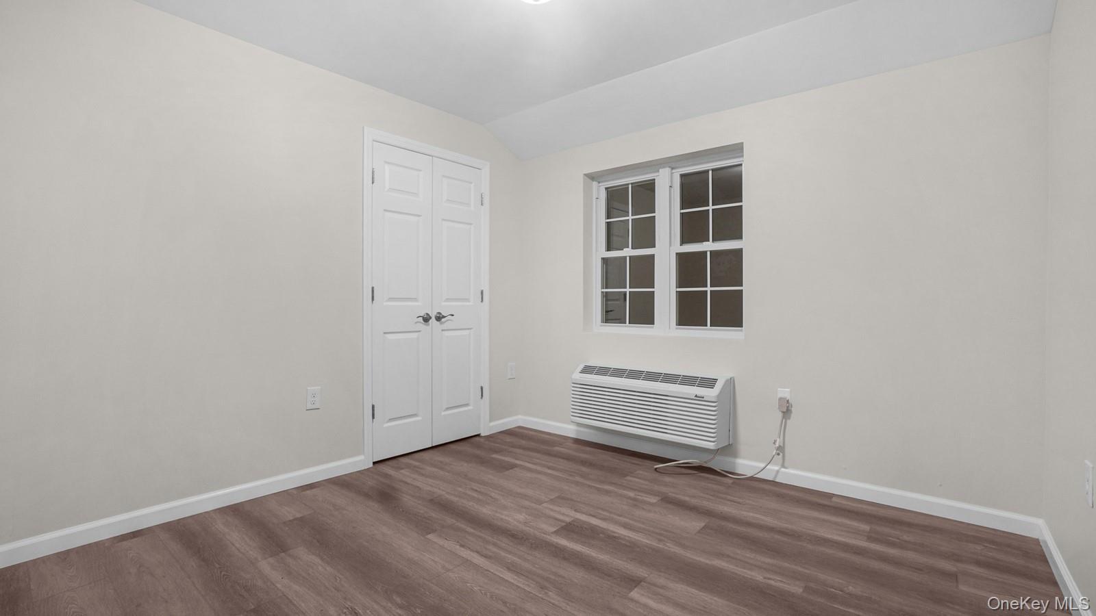 Single Family Underhill Bronx, NY 10473, MLS-941605-16