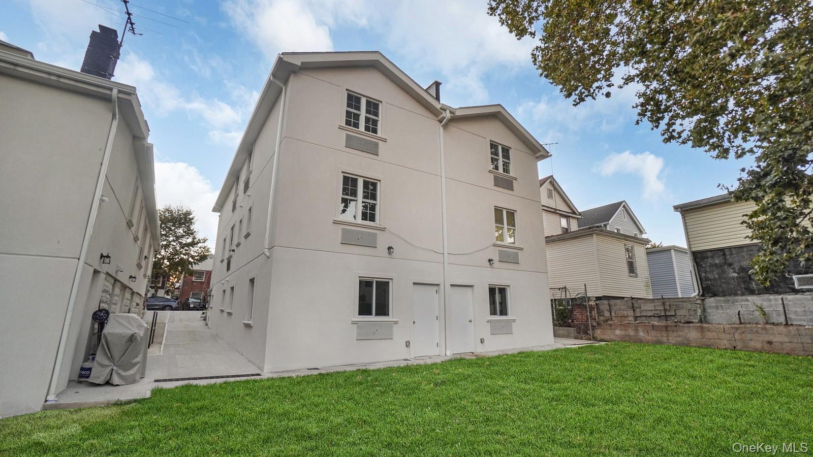 Single Family Underhill Bronx, NY 10473, MLS-941605-26