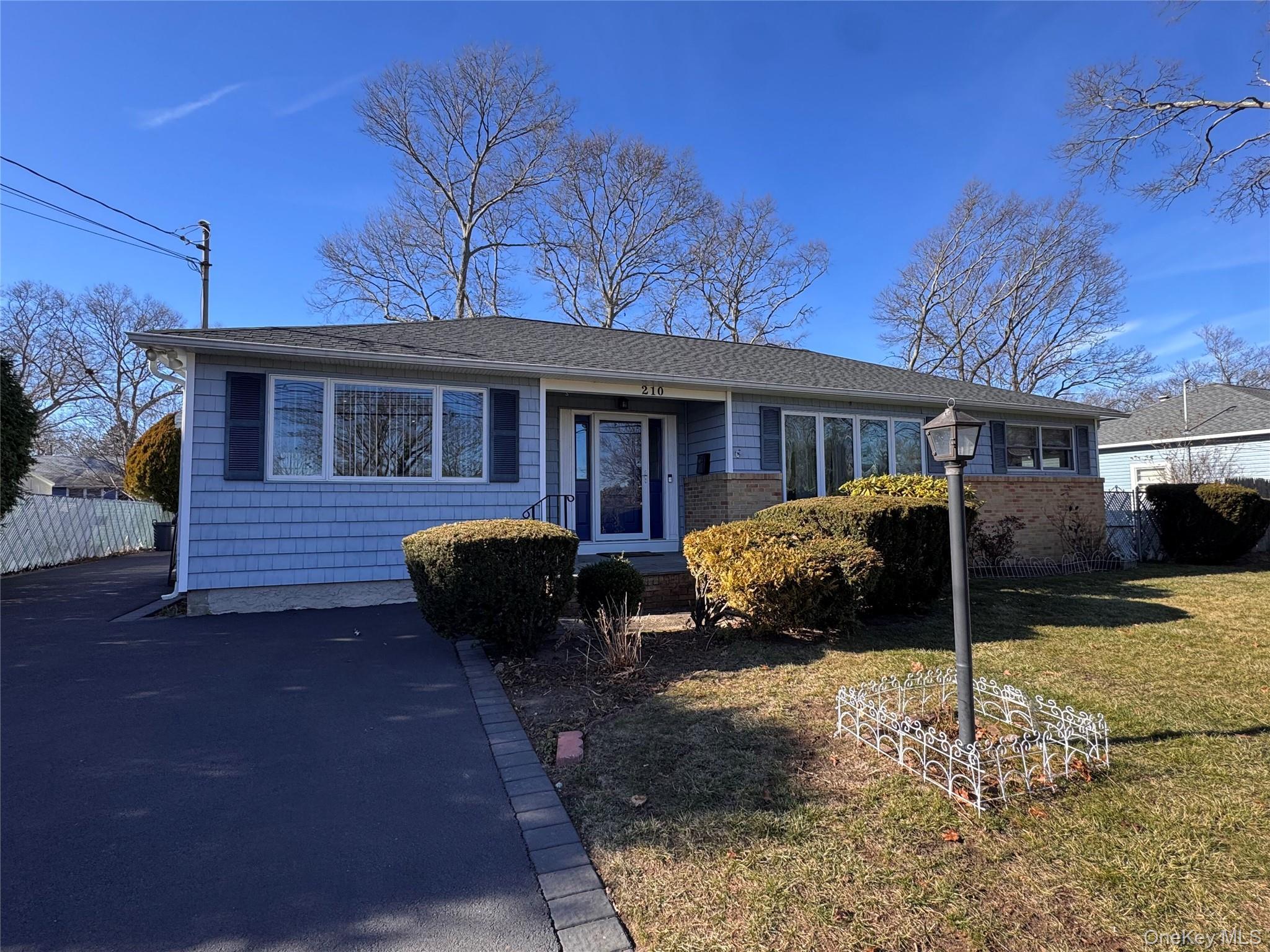 Single Family Schoenfeld Suffolk County, NY 11772, MLS-941607-2