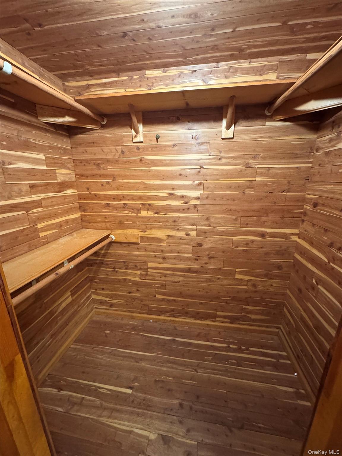 Single Family Schoenfeld Suffolk County, NY 11772, MLS-941607-20