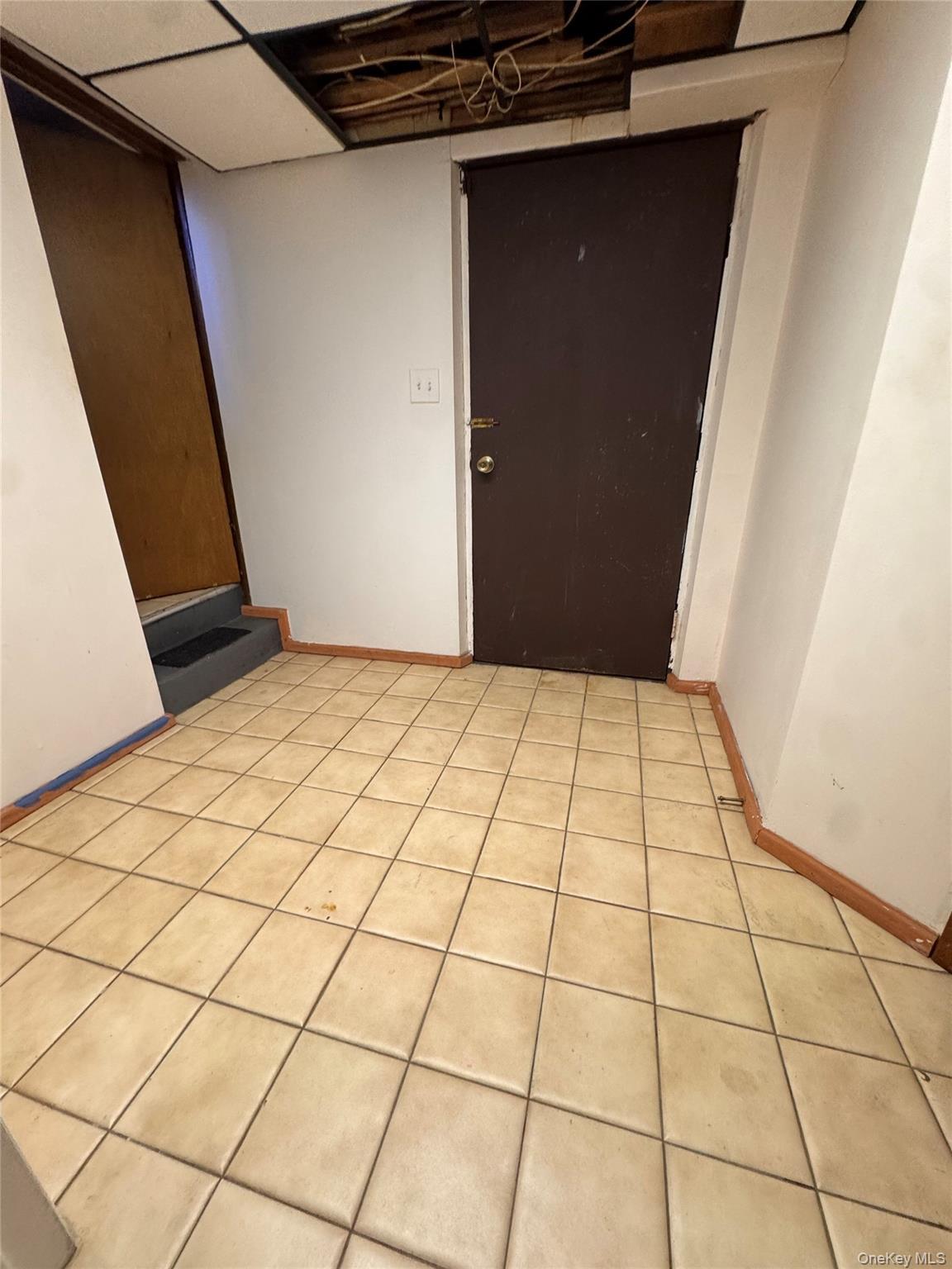 Single Family Schoenfeld Suffolk County, NY 11772, MLS-941607-22