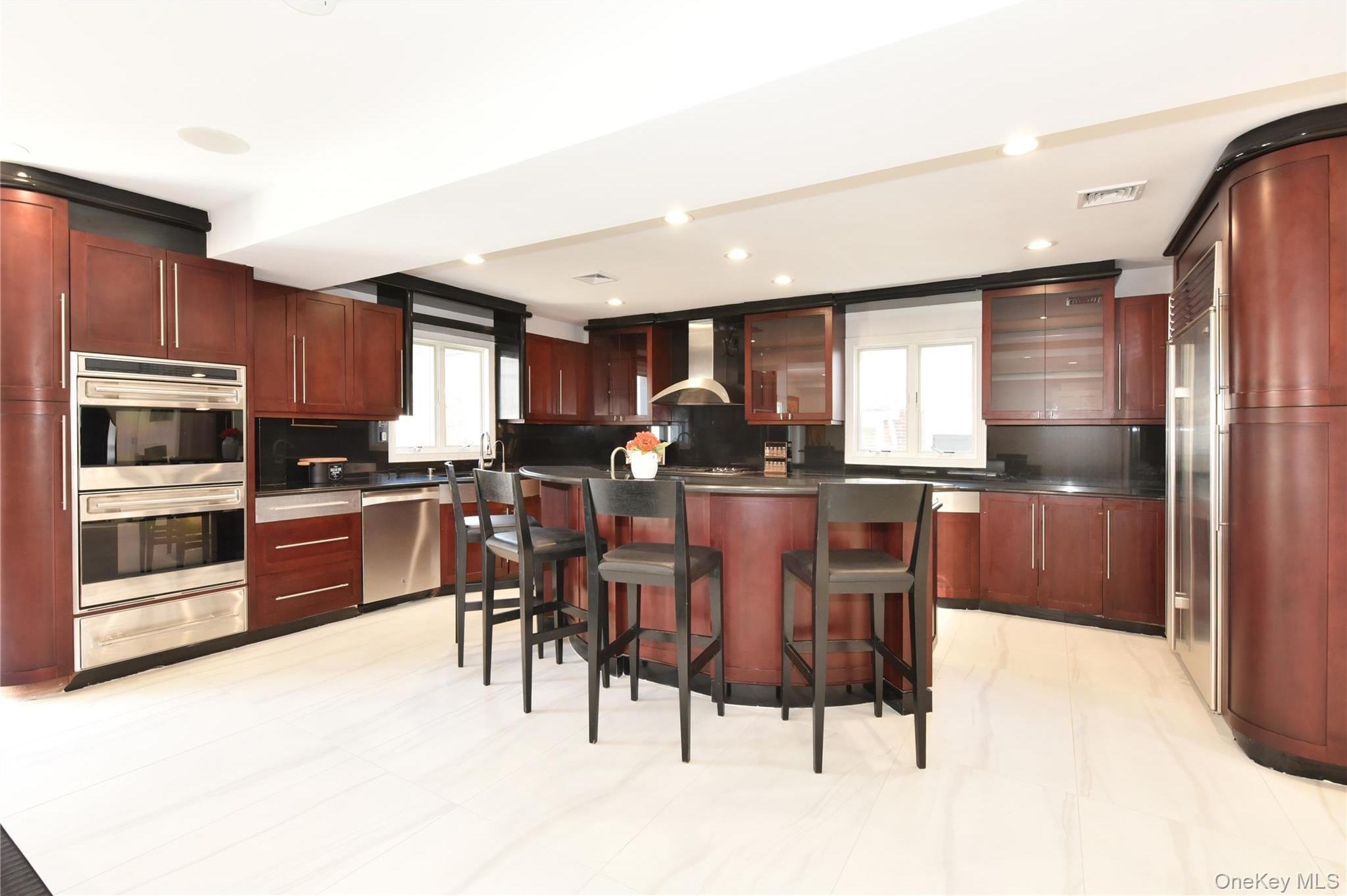 Single Family Midland Queens, NY 11432, MLS-941627-17