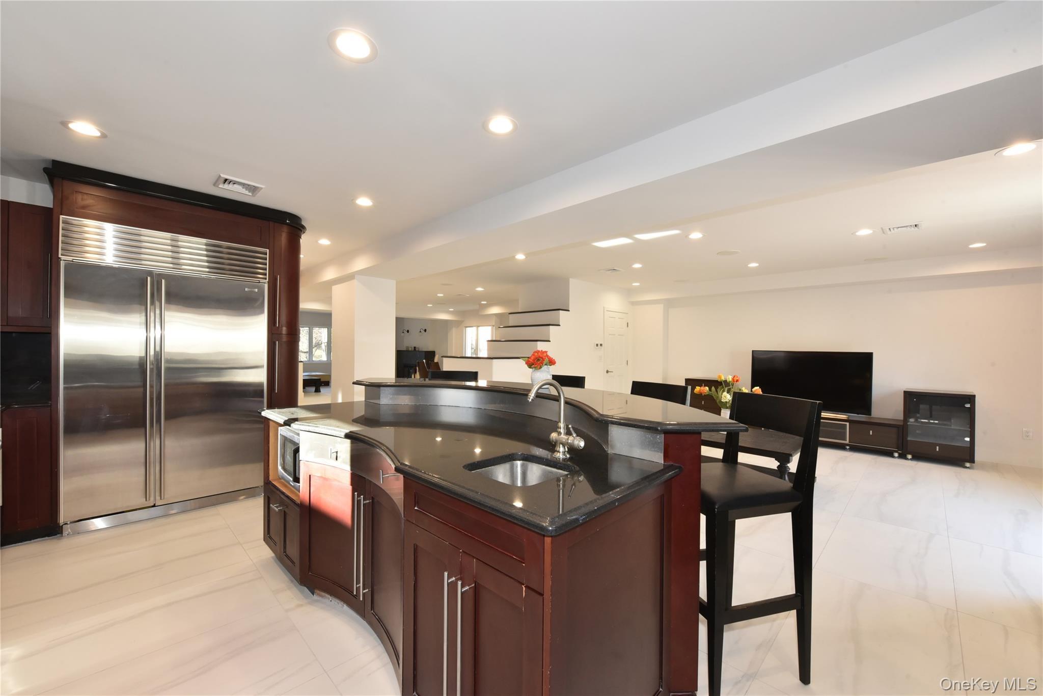 Single Family Midland Queens, NY 11432, MLS-941627-20