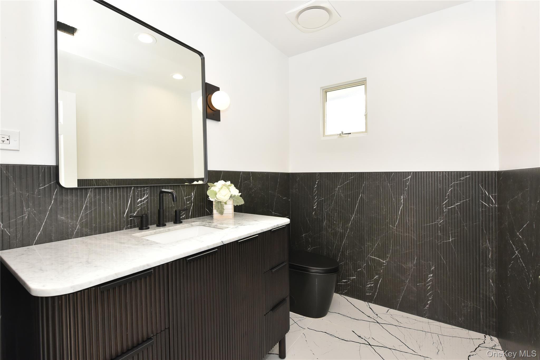 Single Family Midland Queens, NY 11432, MLS-941627-23