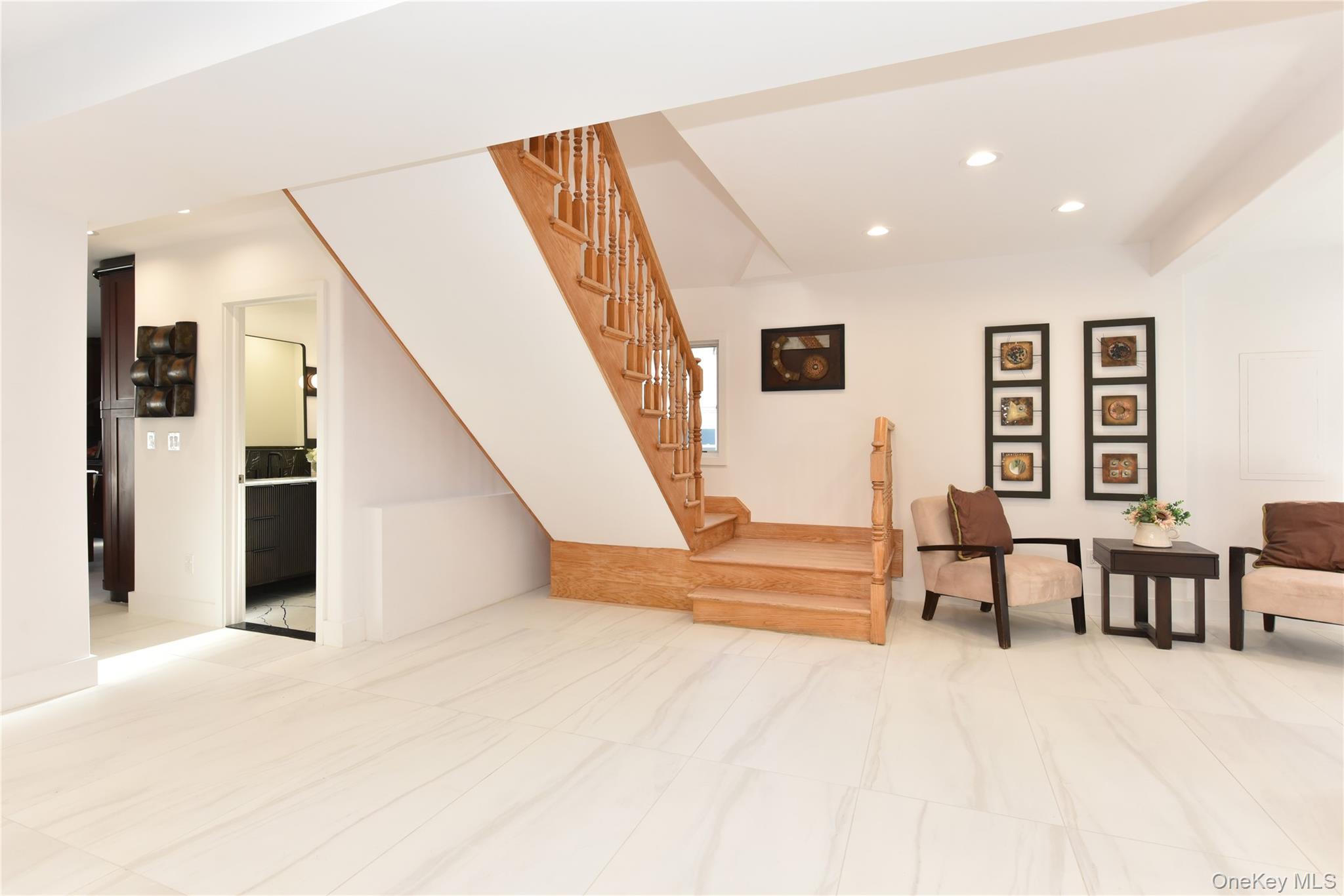 Single Family Midland Queens, NY 11432, MLS-941627-24