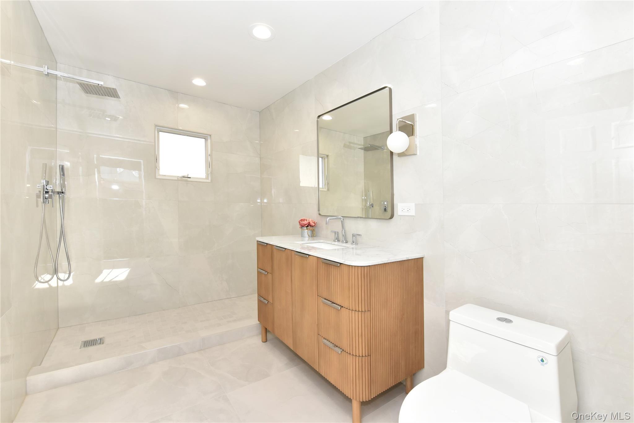 Single Family Midland Queens, NY 11432, MLS-941627-32