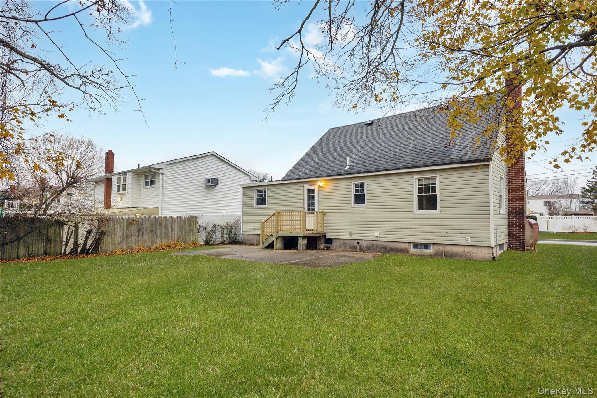 Single Family Brook Suffolk County, NY 11704, MLS-941642-13