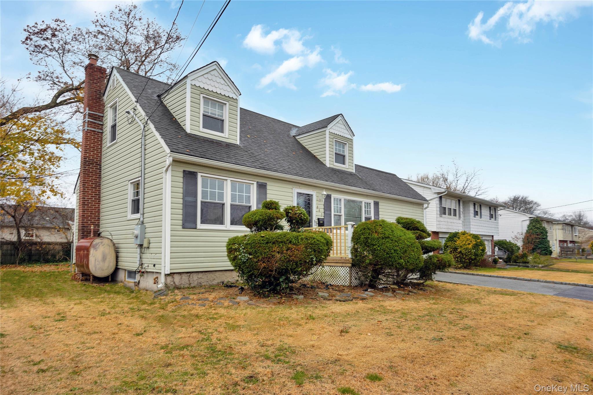 Single Family Brook Suffolk County, NY 11704, MLS-941642-4
