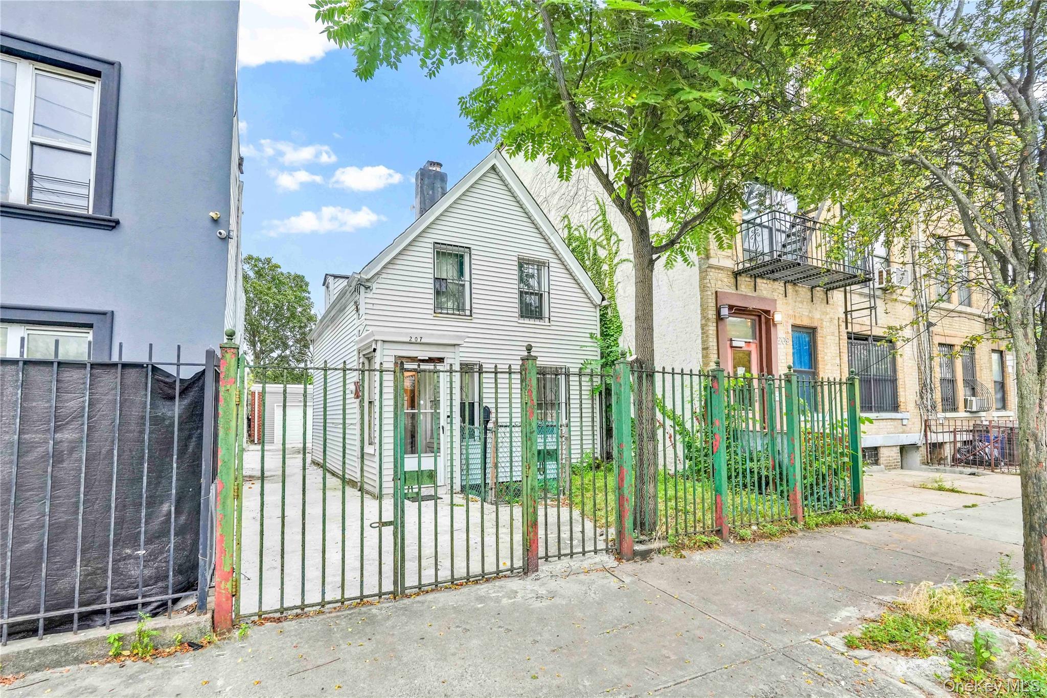 Single Family Bradford Brooklyn, NY 11207, MLS-941658-2