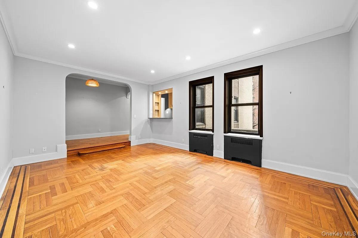 Coop Park Manhattan, NY 10034, MLS-941667-4