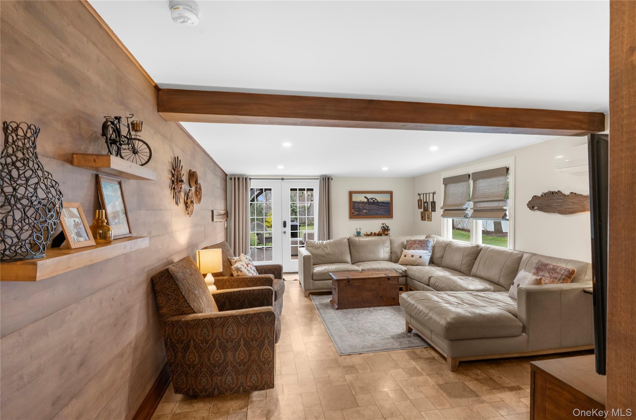 Single Family Union  Suffolk County, NY 11751, MLS-941675-11