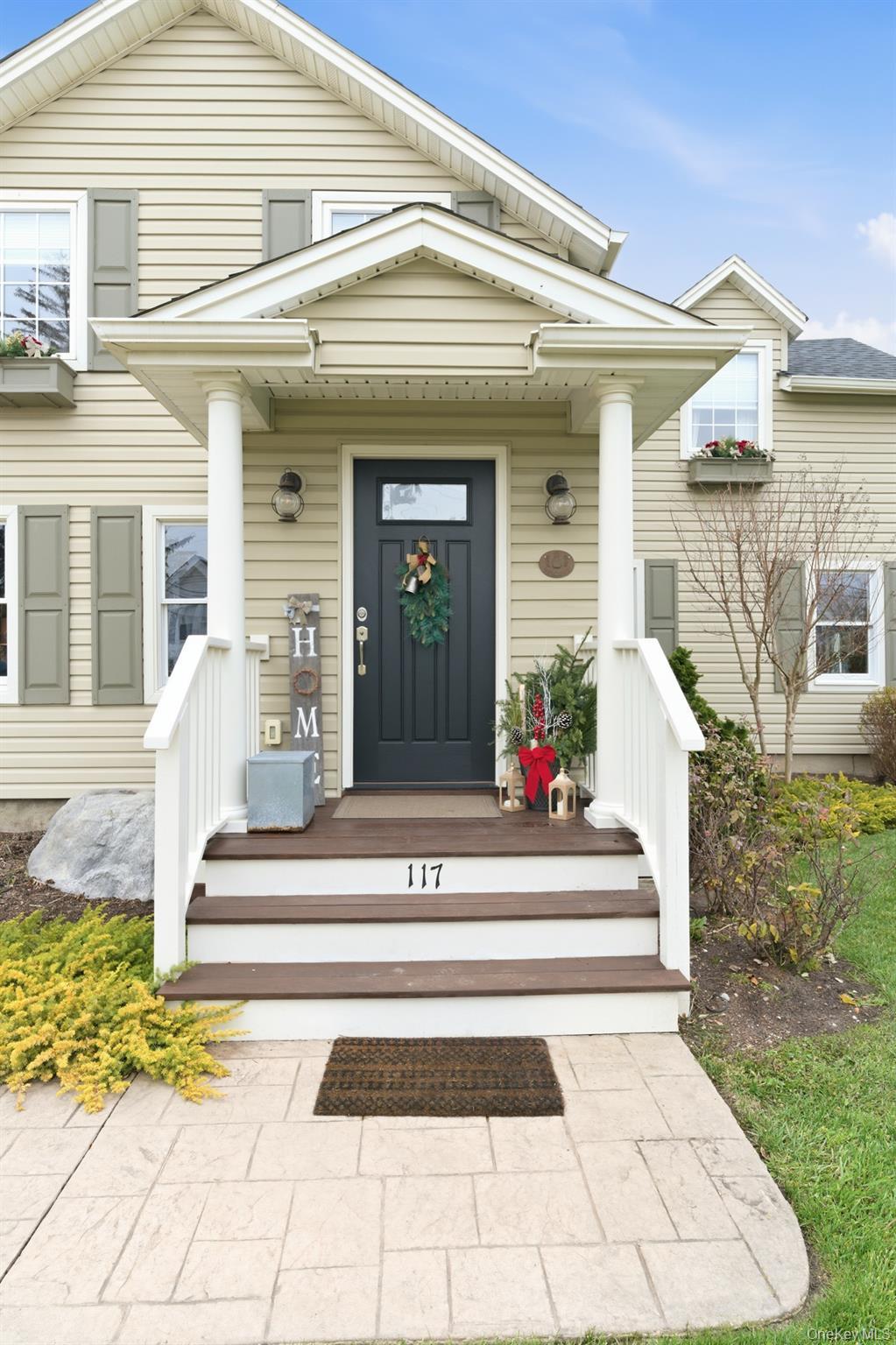 Single Family Union  Suffolk County, NY 11751, MLS-941675-2